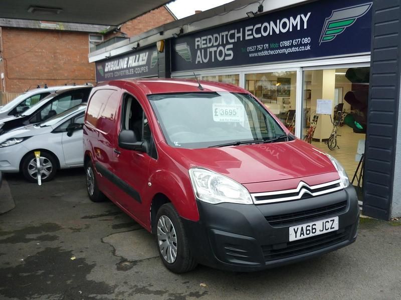 Maroon Used 2017 Citroën Berlingo MPV | £3,495 (Good price) - Image 1/4