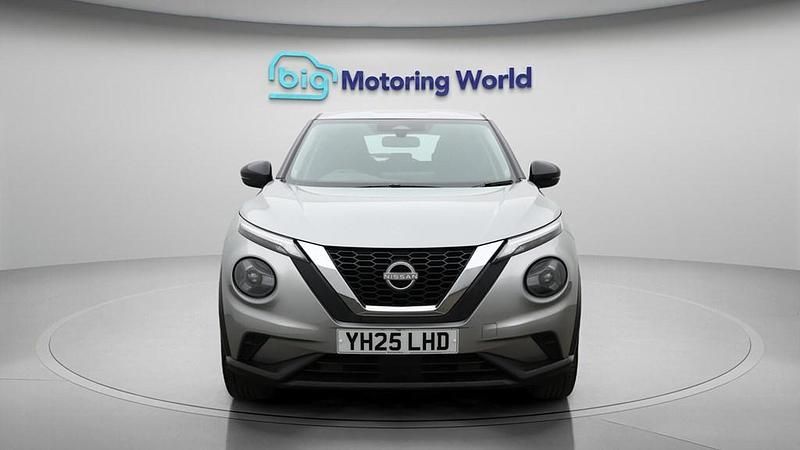 Used Nissan Juke Acenta Premium 114 HP (83 kW) 2025 Silver SUV
