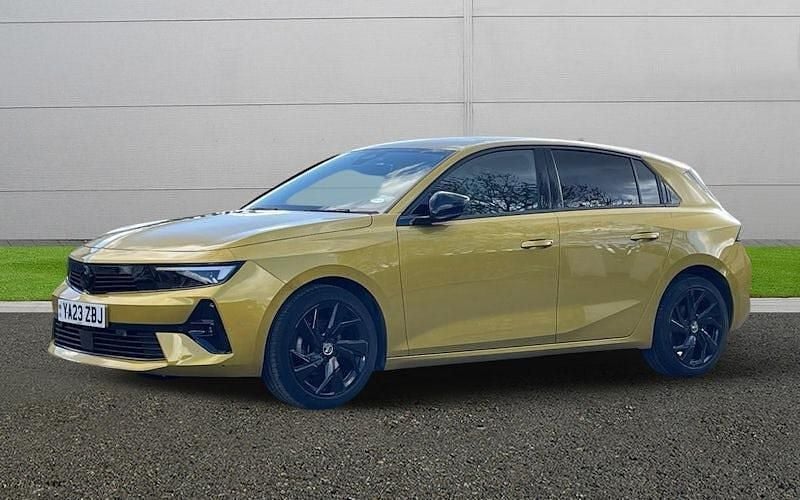 Second-hand Vauxhall Astra 131 CP (96 kW) 2026 Hatchback