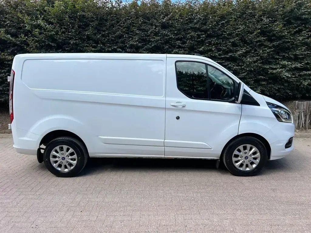 Used Ford Transit Custom Limited 2022 White Van