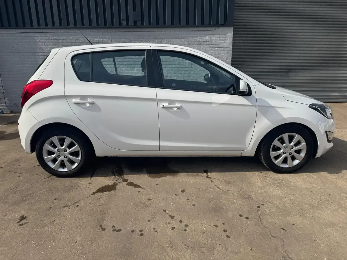 Używany Hyundai i20 Active 2014 Biały Hatchback