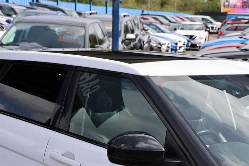 Used Land Rover Range Rover evoque SE 2016 White SUV