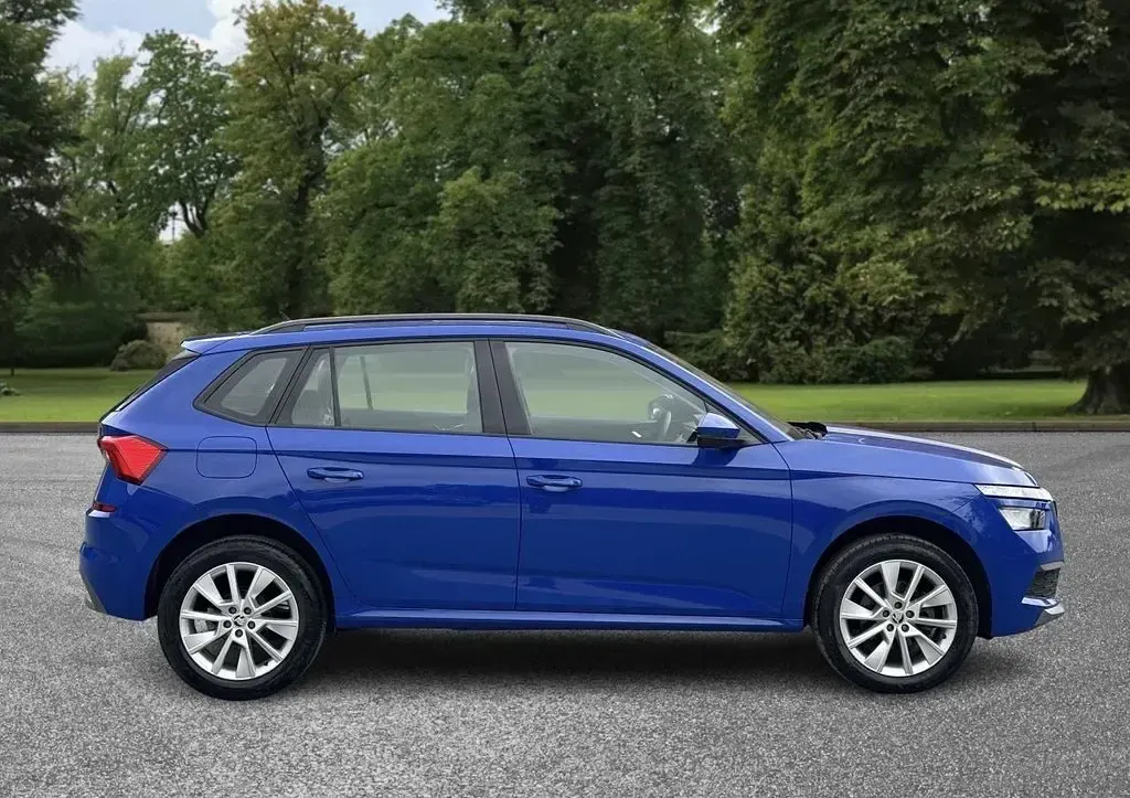 Used Skoda Kamiq SE 95 HP (69 kW) 2023 Blue SUV
