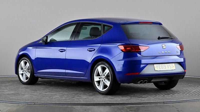 Used Seat Leon FR 130 HP (95 kW) 2019 Blue Hatchback