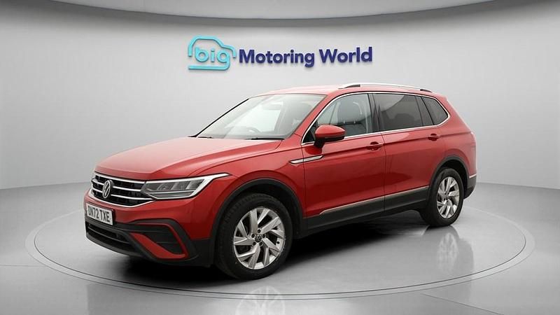Used VW Tiguan Allspace S 150 HP (110 kW) 2022 Red SUV