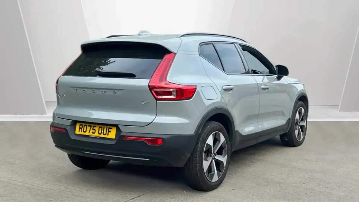 Used Volvo XC40 Plus 194 HP (142 kW) 2025 Grey SUV