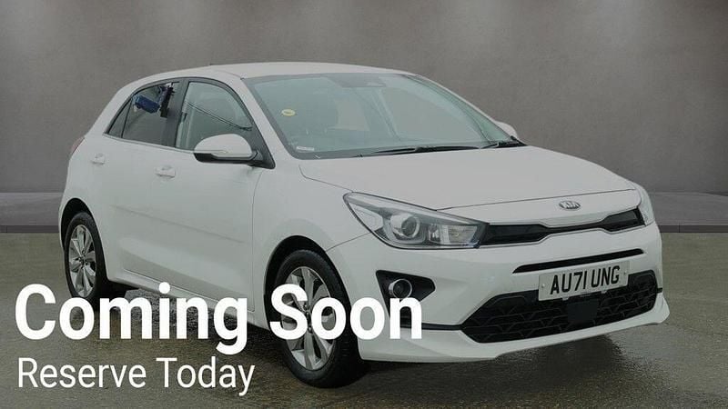 Used Kia Rio 120 HP (88 kW) 2021 White Hatchback