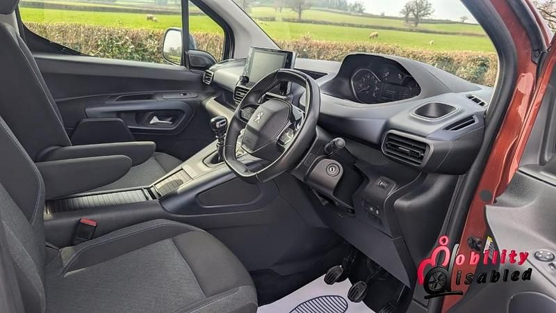 Used Peugeot Rifter Allure 2022 Bronze MPV