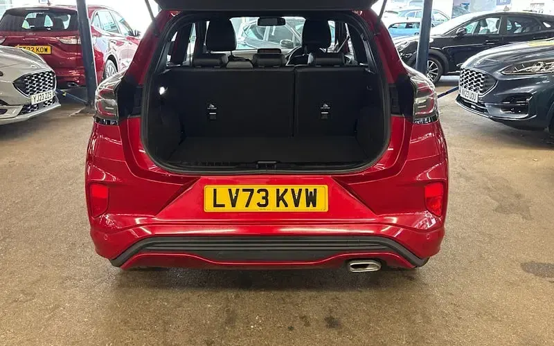 Usado Ford Puma ST-Line X 125 HP (91 kW) 2023 Vermelho SUV