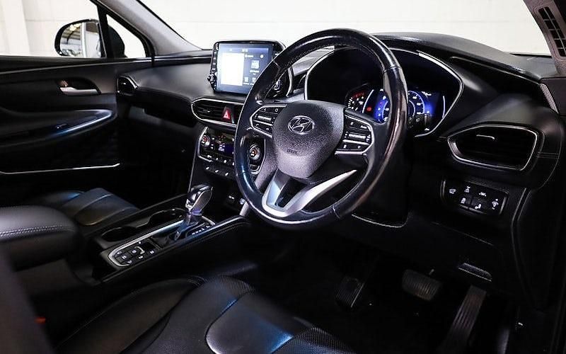 Used Hyundai Santa Fe Premium SE 200 HP (147 kW) 2020 Black SUV