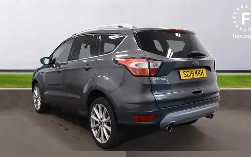 Usado Ford Kuga Titanium X 150 CV (110 kW) 2019 Gris SUV