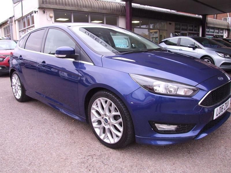 Blue Used 2016 Ford Focus Zetec Hatchback | £4,850 (Fair price) - Image 1/4