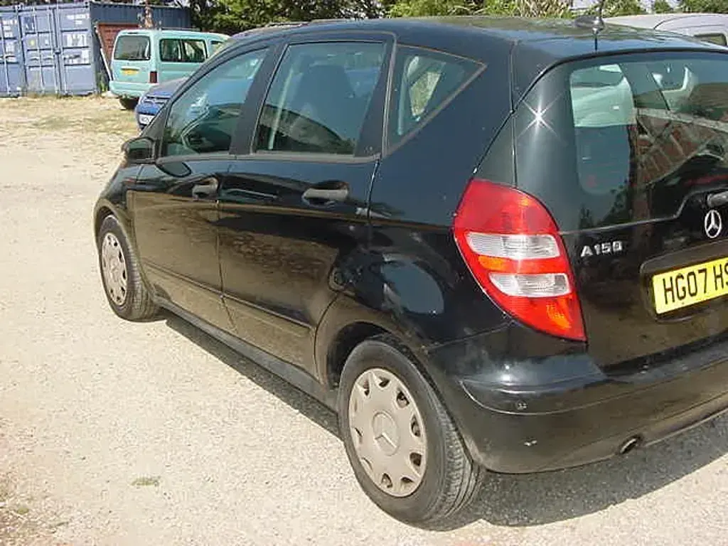 Used Mercedes A150 Classic 95 HP (69 kW) 2007 Black Hatchback