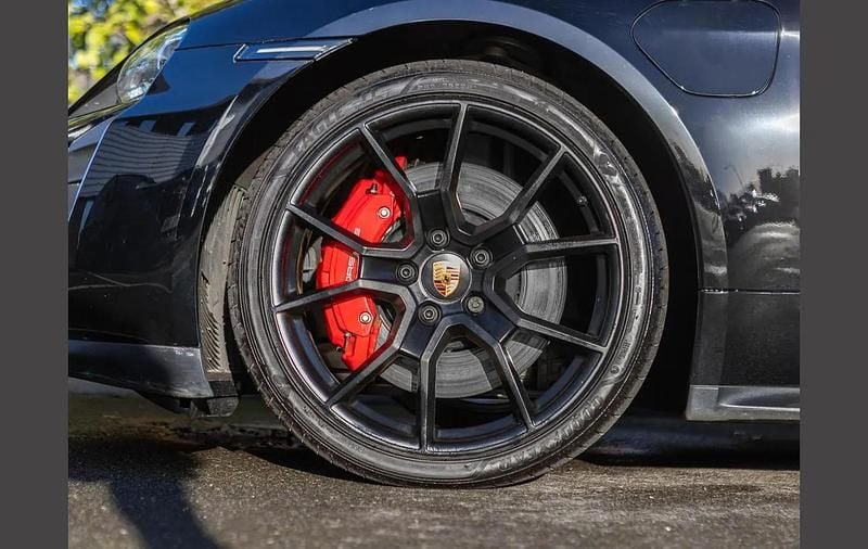 Used Porsche Taycan 439 kW (598 HP) 2023 Black Estate