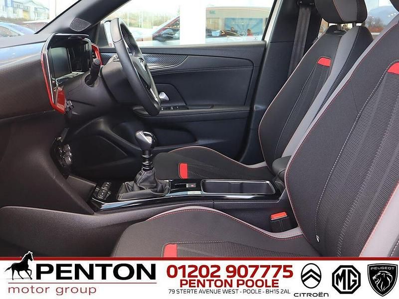 Used Vauxhall Mokka GS Line 99 HP (72 kW) 2022 White SUV