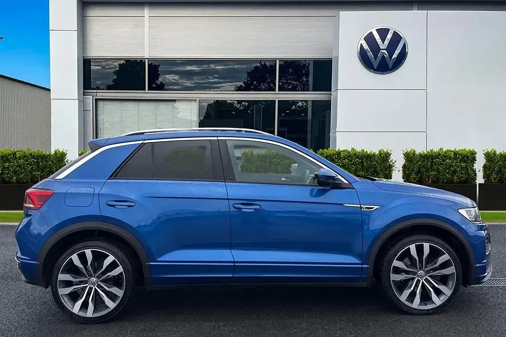 Usado VW T-Roc R-line 115 HP (84 kW) 2019 Azul SUV