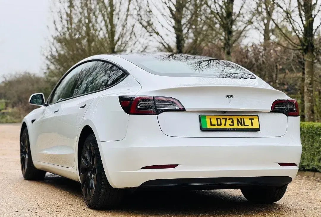 Used Tesla Model 3 Long Range RWD 235 kW (320 HP) 2023 White Sedan