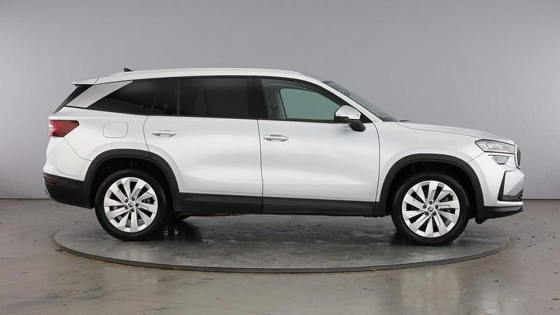 Used Skoda Kodiaq SE L 142 HP (104 kW) 2024 Brilliant silver metallic SUV