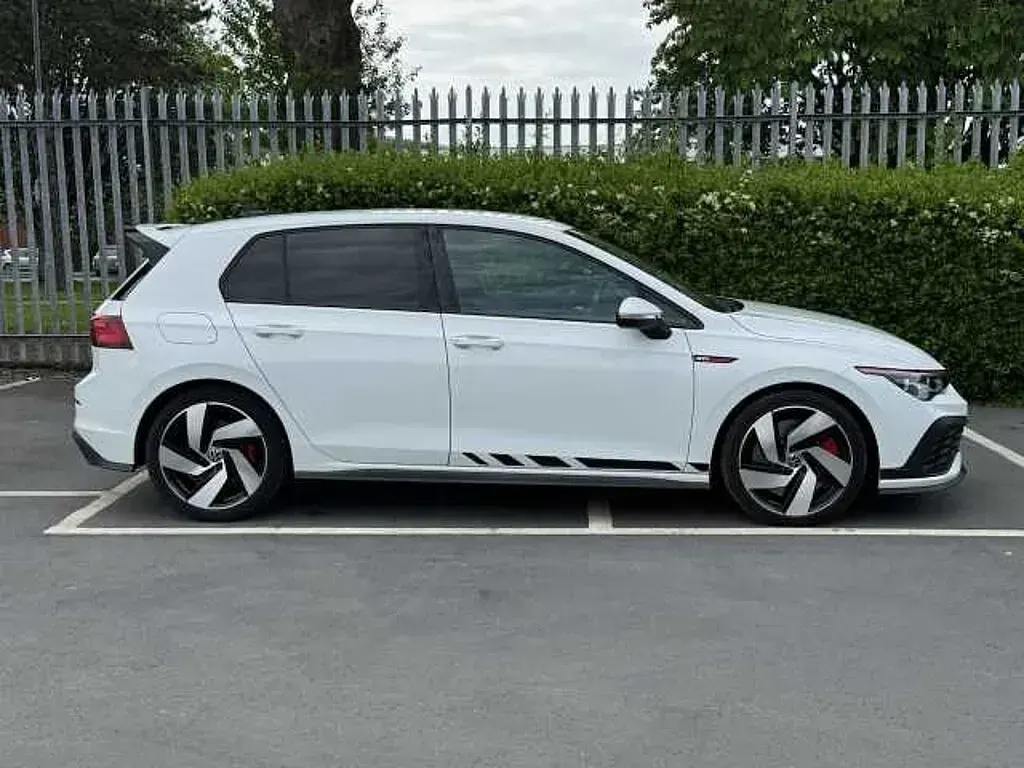 Used VW Golf VII GTI 300 HP (220 kW) 2021 Hatchback