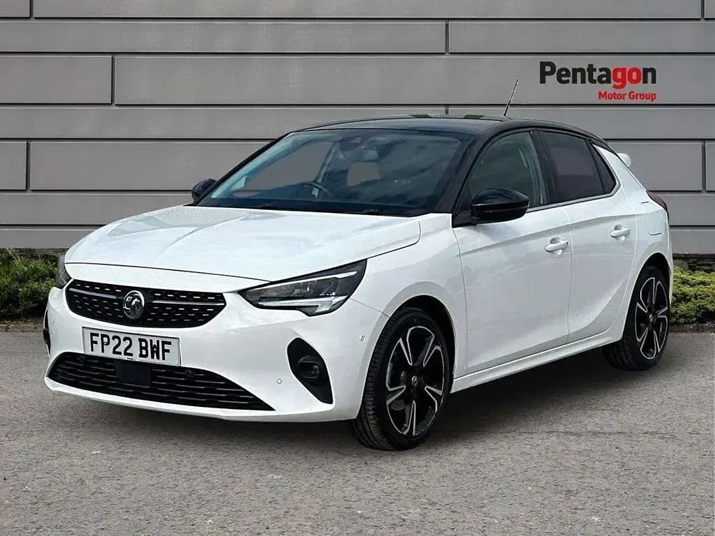 Used Vauxhall Corsa Edition 73 HP (53 kW) 2022 White Hatchback