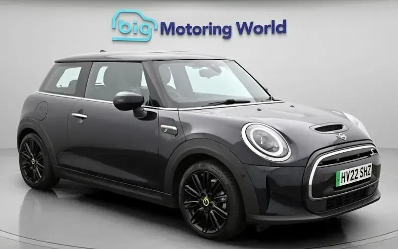 Used Mini Cooper Level 3 135 kW (184 HP) 2023 Hatchback