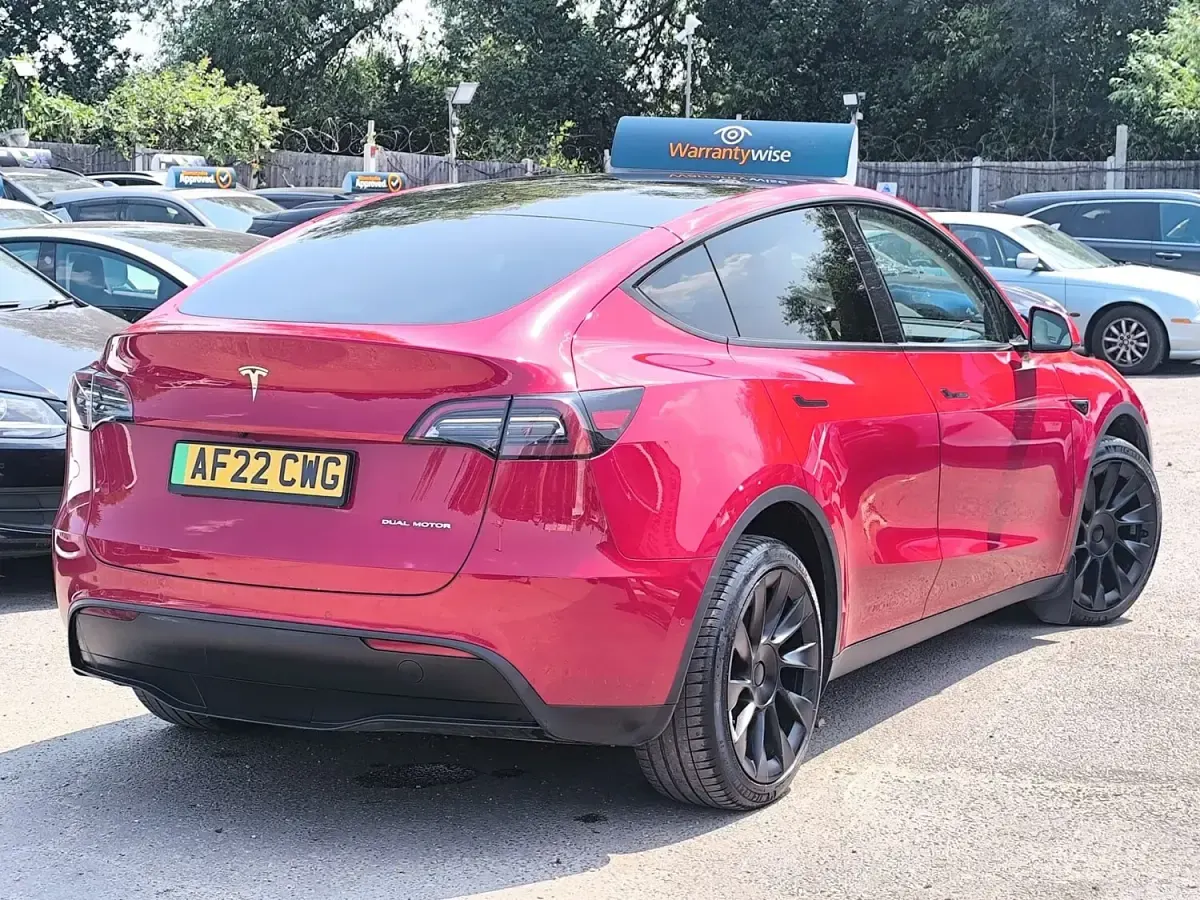 Used Tesla Model Y Long Range AWD 378 kW (514 HP) 2022 Red SUV