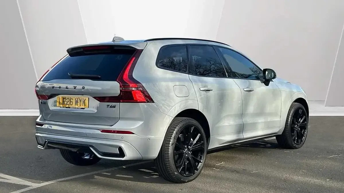 Used Volvo XC60 Plus 449 HP (330 kW) 2026 Grey SUV
