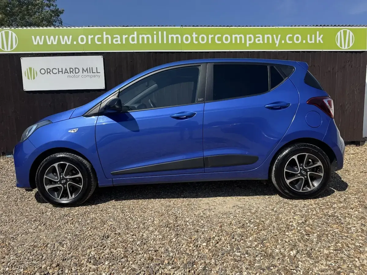 Used Hyundai i10 GO! 66 HP (48 kW) 2019 Blue Hatchback
