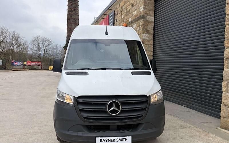 Used Mercedes Sprinter Progressive 170 HP (125 kW) 2023 Van
