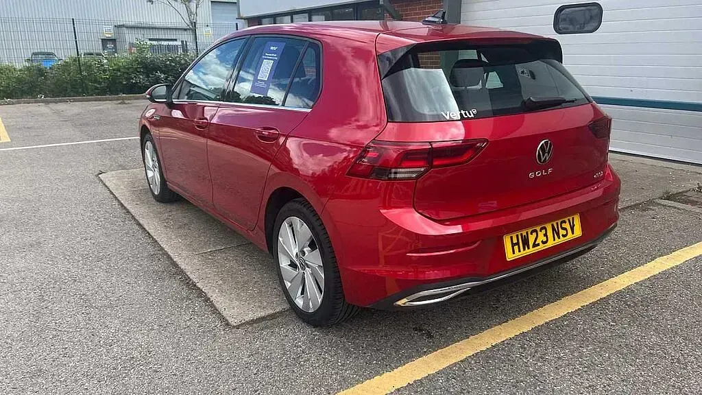 Used VW Golf VIII 130 HP (95 kW) 2023