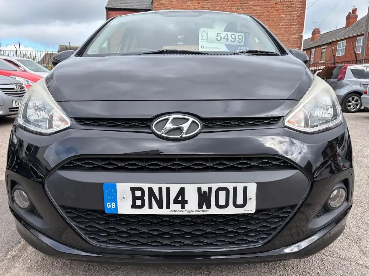 Used Hyundai i10 SE 67 HP (49 kW) 2014 Black Hatchback