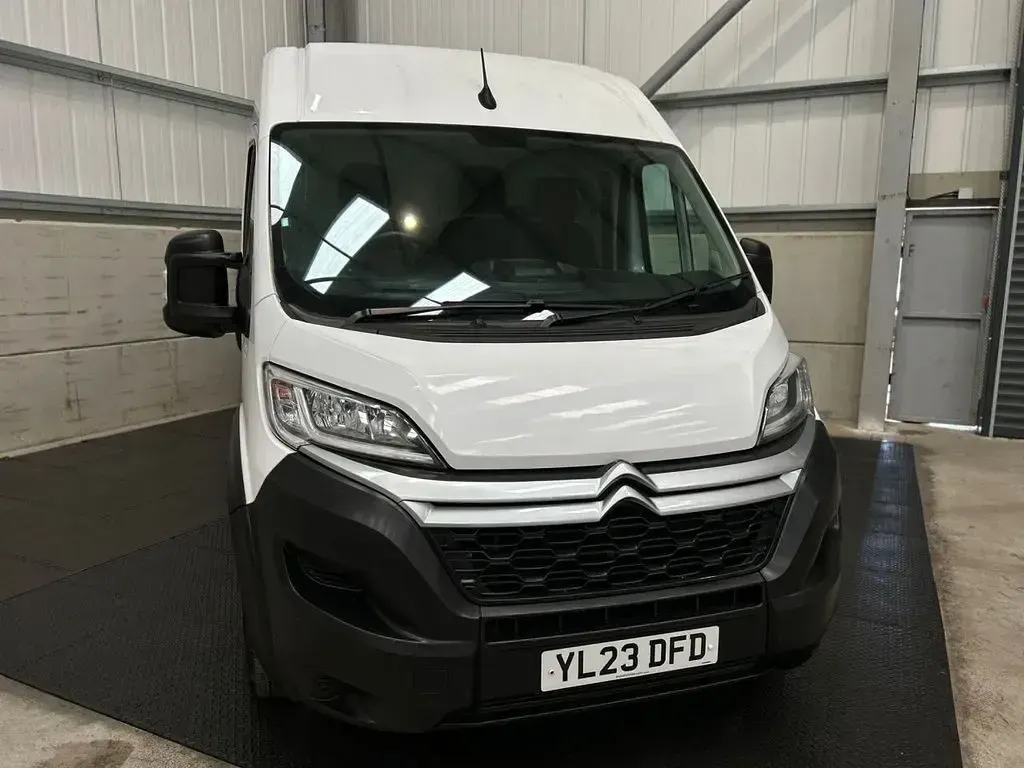 Used Citroën Relay 140 HP (102 kW) 2023 White Van