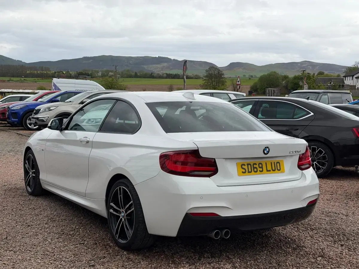 Usado BMW 220 M Sport 190 HP (139 kW) 2019 Branco Coupé