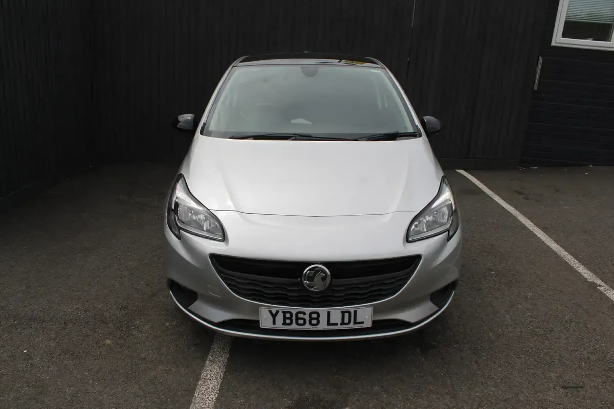 Used Vauxhall Corsa 90 HP (66 kW) 2018 Silver Hatchback