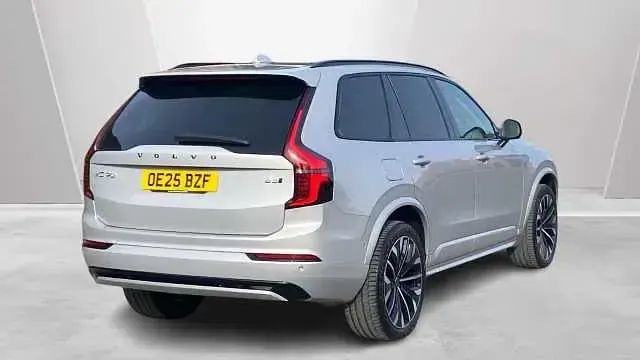 Used Volvo XC90 Ultra 455 HP (334 kW) 2025 Silver SUV