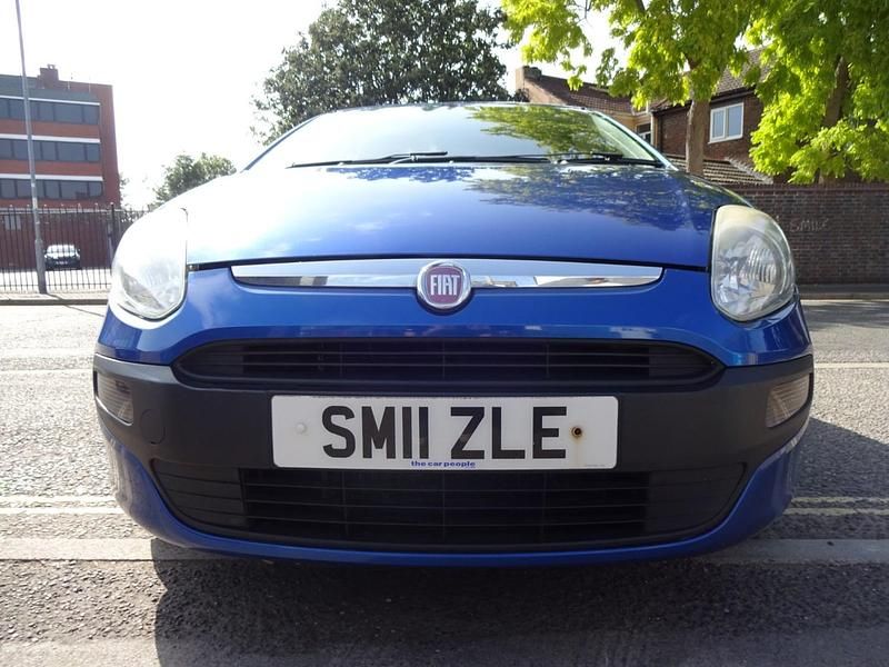 Used Fiat Punto Evo Active 69 HP (50 kW) 2011 Blue Hatchback