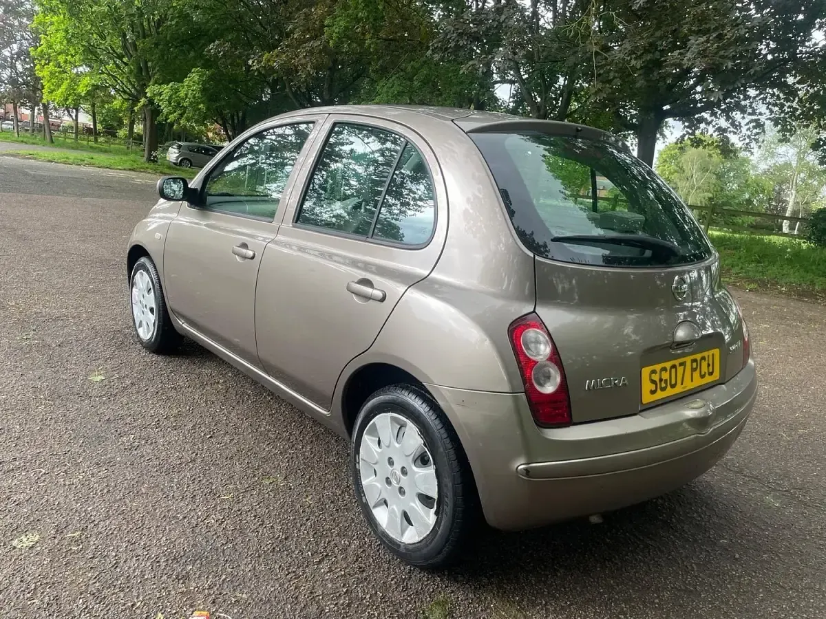 Used Nissan Micra 88 HP (64 kW) 2007 Beige Hatchback