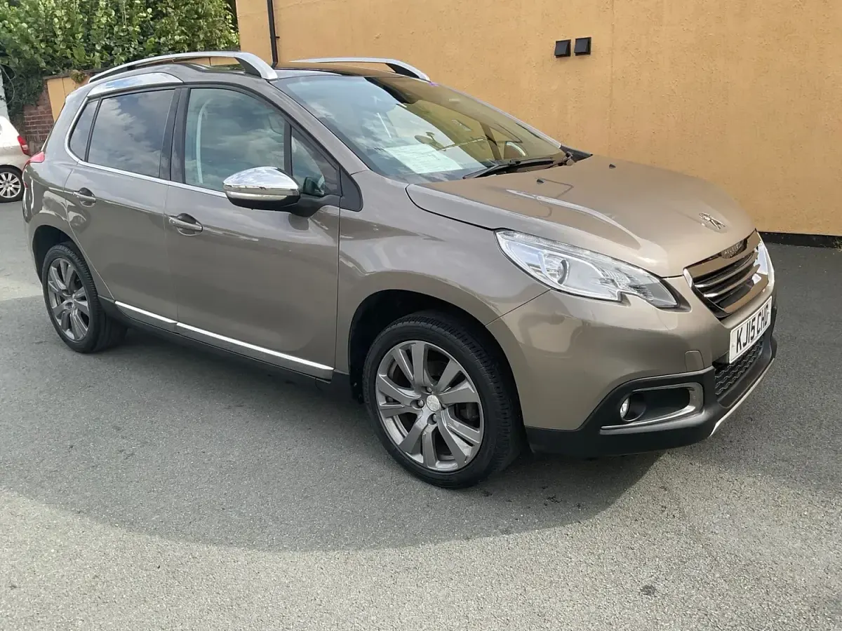 Used Peugeot 2008 120 HP (88 kW) 2015 Grey SUV