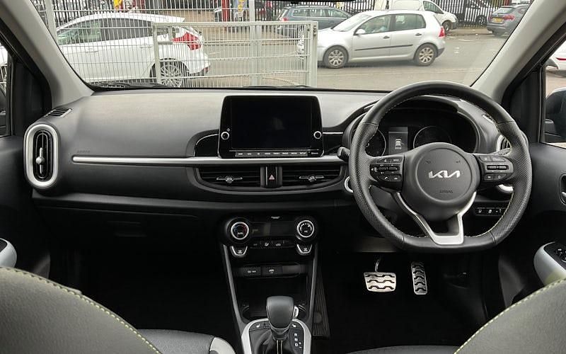 Used Kia Picanto X-Line 67 HP (49 kW) 2024 Hatchback