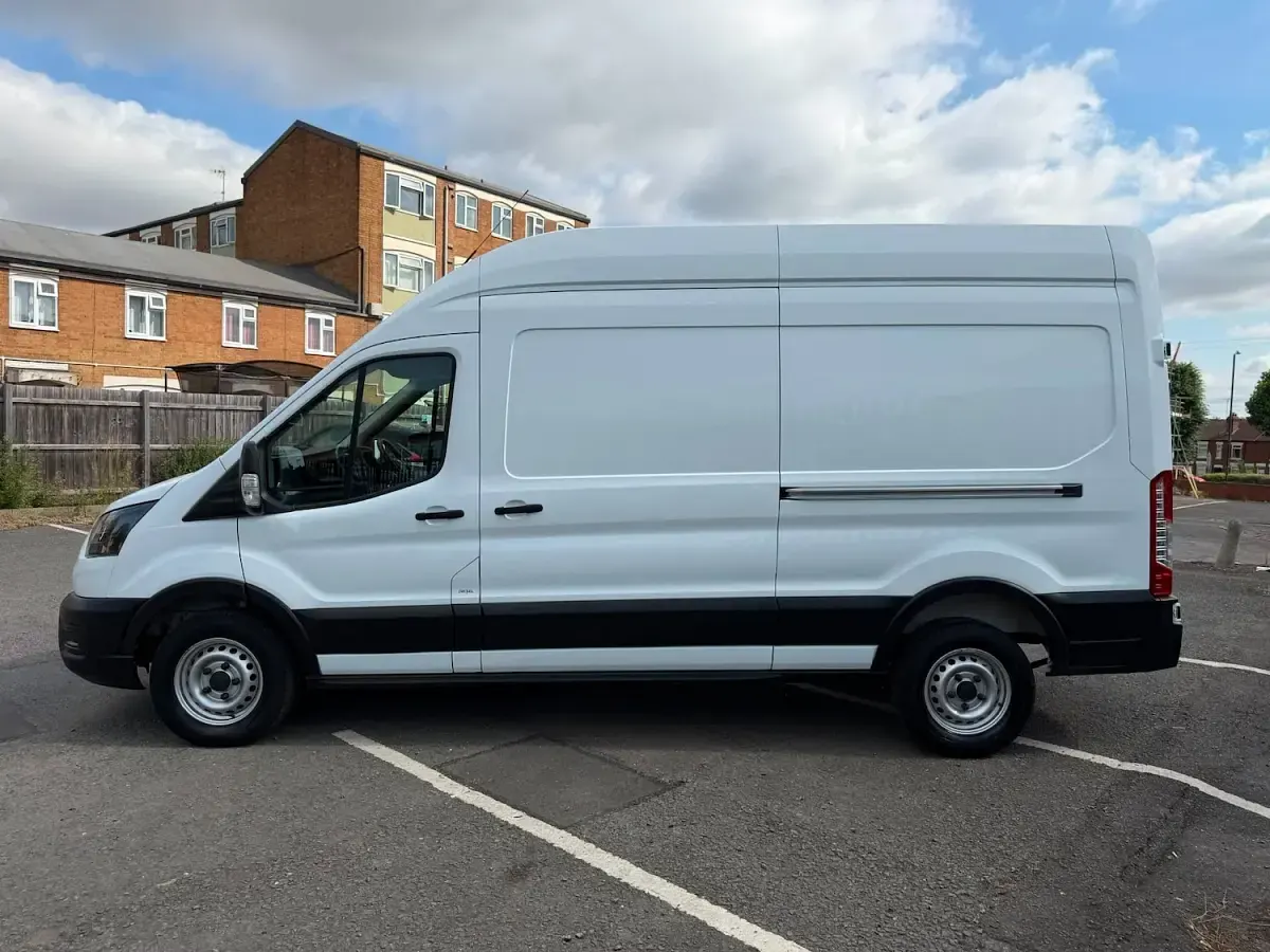 Used Ford Transit 130 HP (95 kW) 2023 White Van