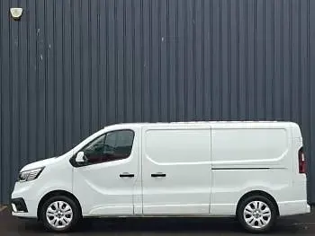 Used Renault Trafic 2024 White MPV