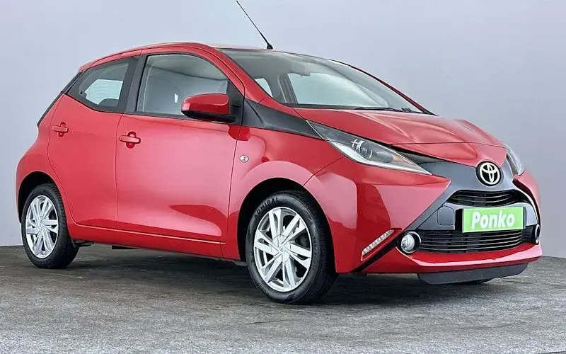 Used Toyota Aygo x-press 69 HP (50 kW) 2016 Hatchback