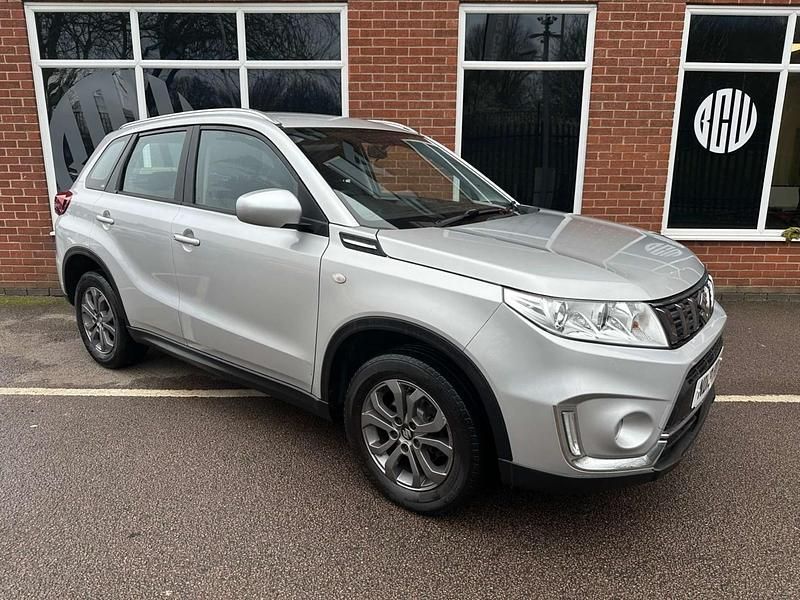 Used Suzuki Vitara SZ4 112 HP (82 kW) 2019 Silver Hatchback