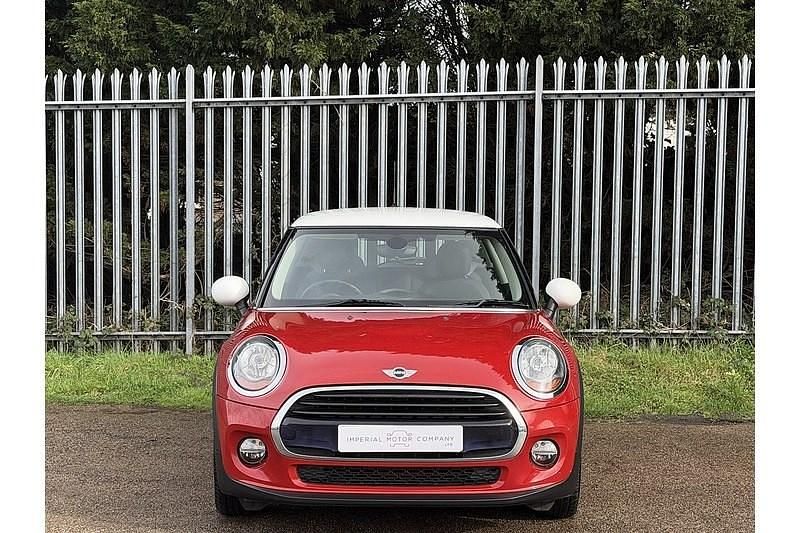Used Mini Cooper Hatch 136 HP (100 kW) 2015 Red Hatchback