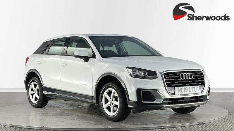 Used Audi Q2 Design 116 HP (85 kW) 2019 White SUV