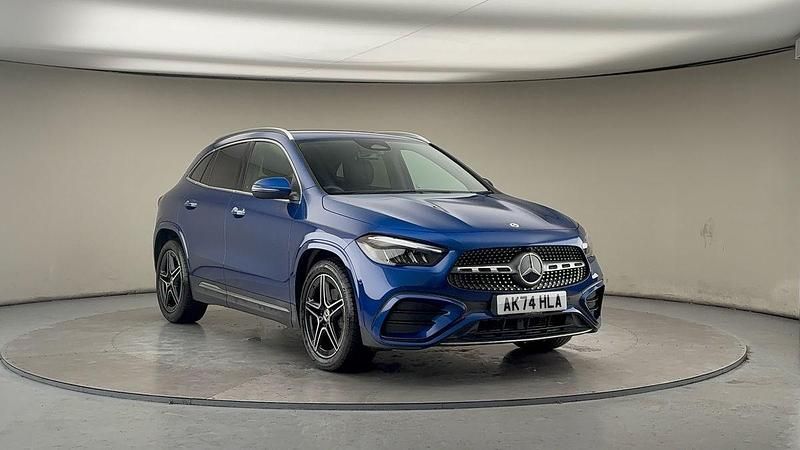 Spectral blue Used 2024 Mercedes GLA200 Executive SUV | £31,050 (Fair price) - Image 1/4