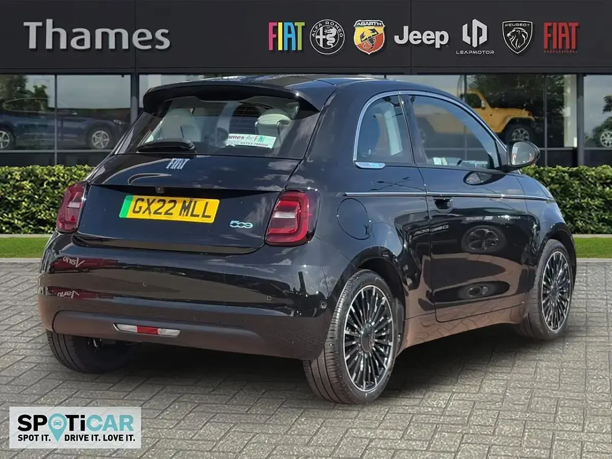 Used Fiat 500e La Prima 85 kW (116 HP) 2022 Black Hatchback