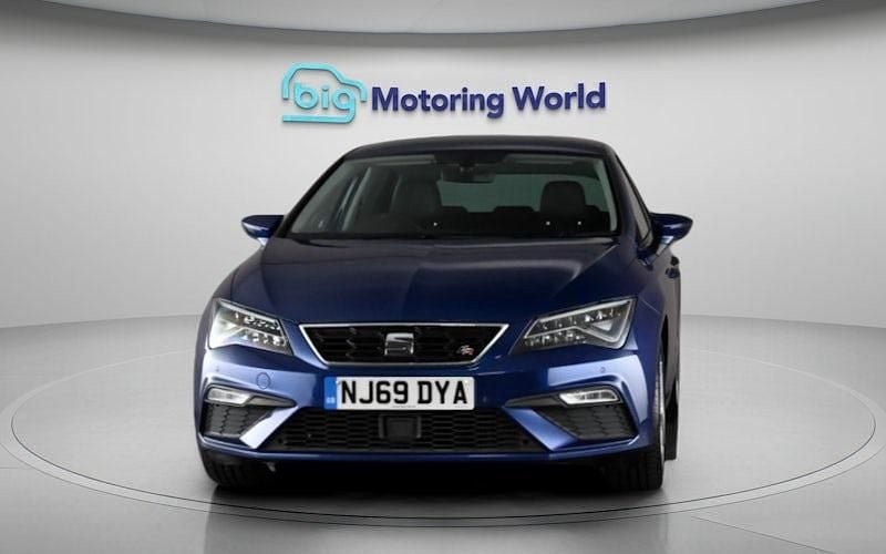 Used Seat Leon FR 150 HP (110 kW) 2019 Blue Hatchback
