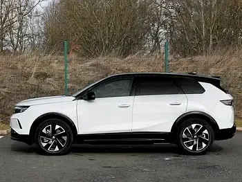 New Vauxhall Grandland X 145 HP (106 kW) 2026 Brilliant paint  arctic white SUV