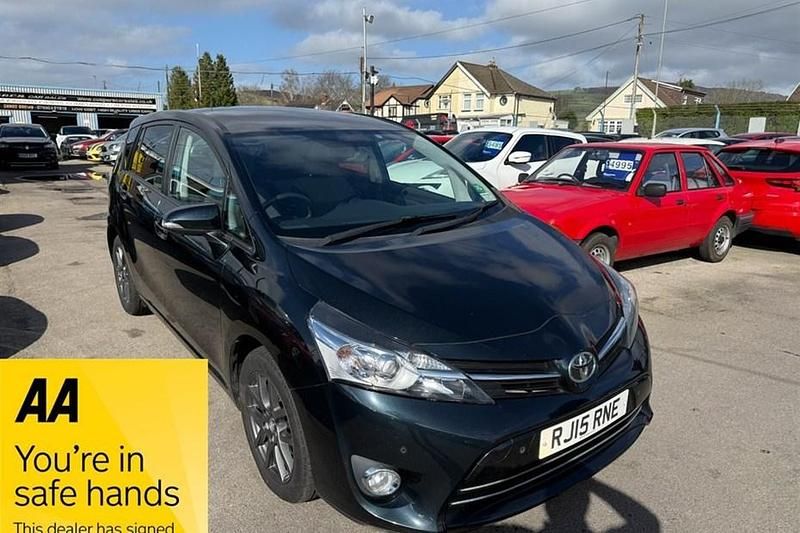 Used Toyota Verso Trend 2015 Grey MPV